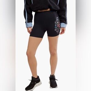 FREE PEOPLE | ✨NEW✨ Metallic Logo Never Better Bike Shorts in Black Silicon
